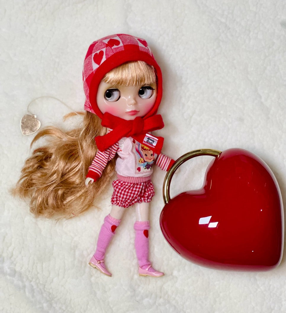 Valentine's Day bonnet